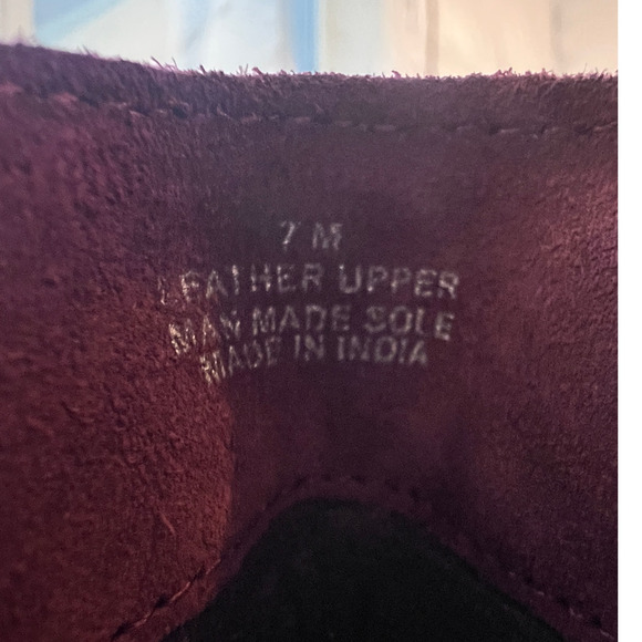 Diba Blake Suede 2.5" Wedge Zip Bootie Burgundy Womens Size 7M - Picture 3 of 10